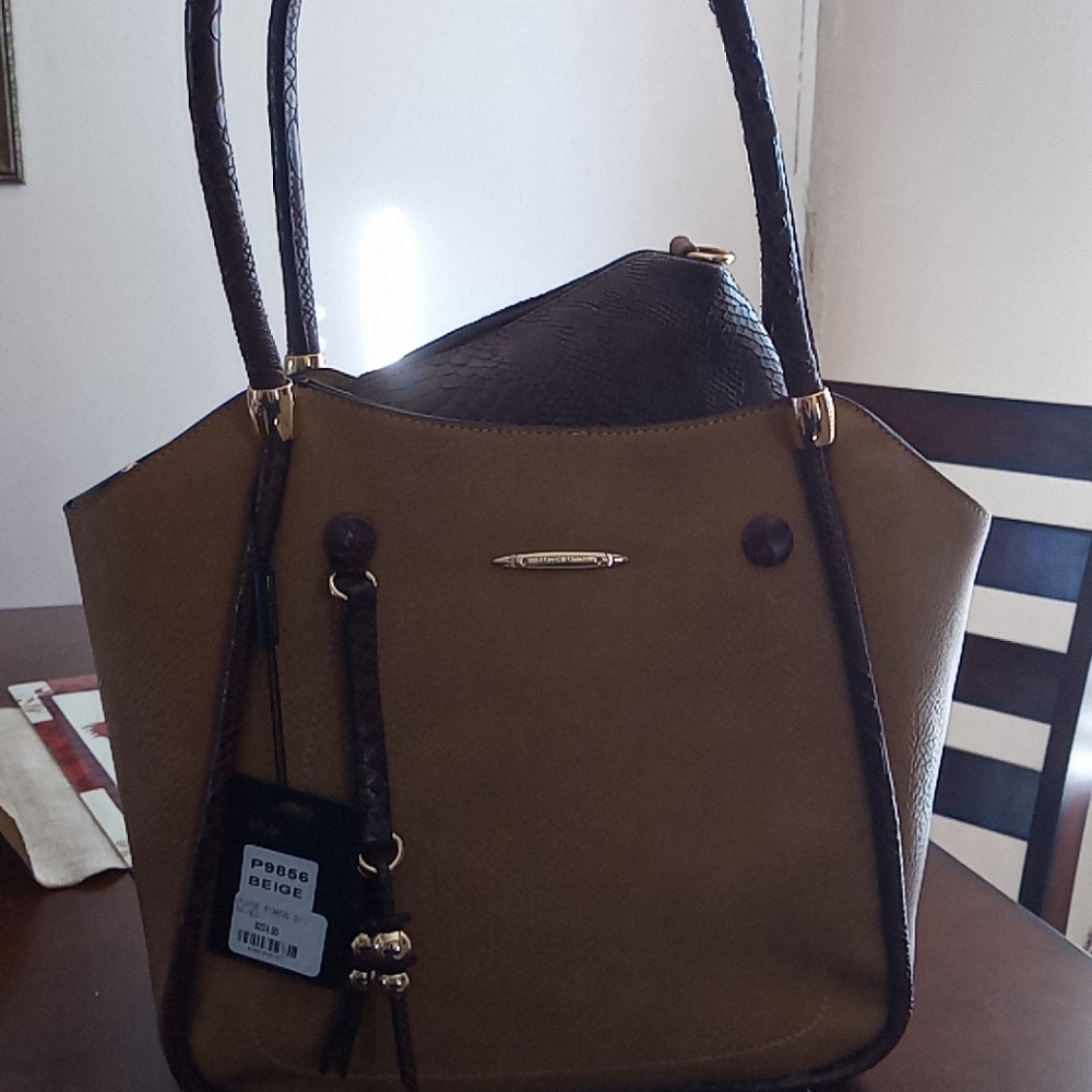 Ameri mode purse with small handbag